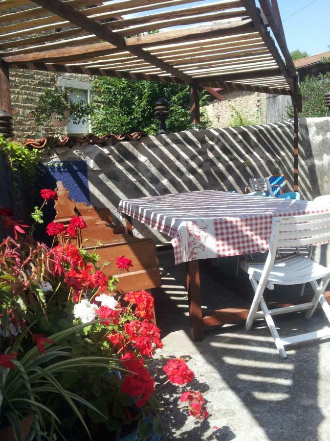 Le Vertige Bed & Breakfast Échandelys Exterior foto